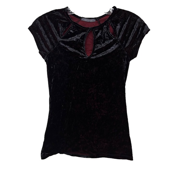 Suzy Shier Tops - Crushed Velvet Keyhole Top